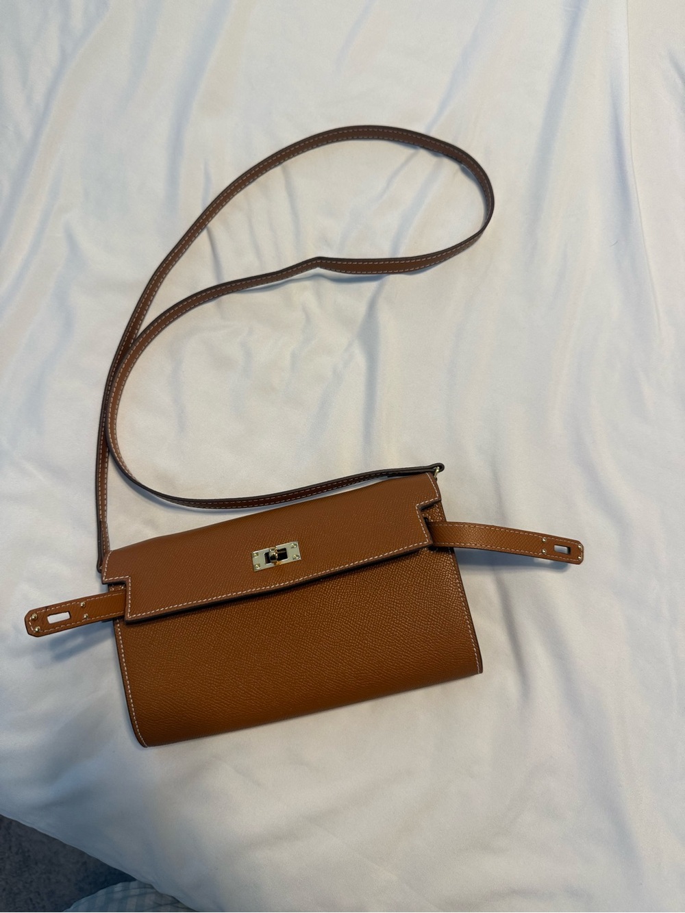 Designer- Inspired Leather Crossbody Shoulder Bag in Brown - Picture 6 of 9